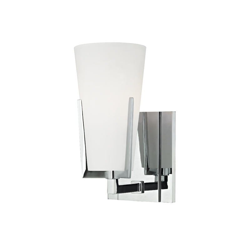 Upton 1 Light Bath Bracket in Polished Chrome