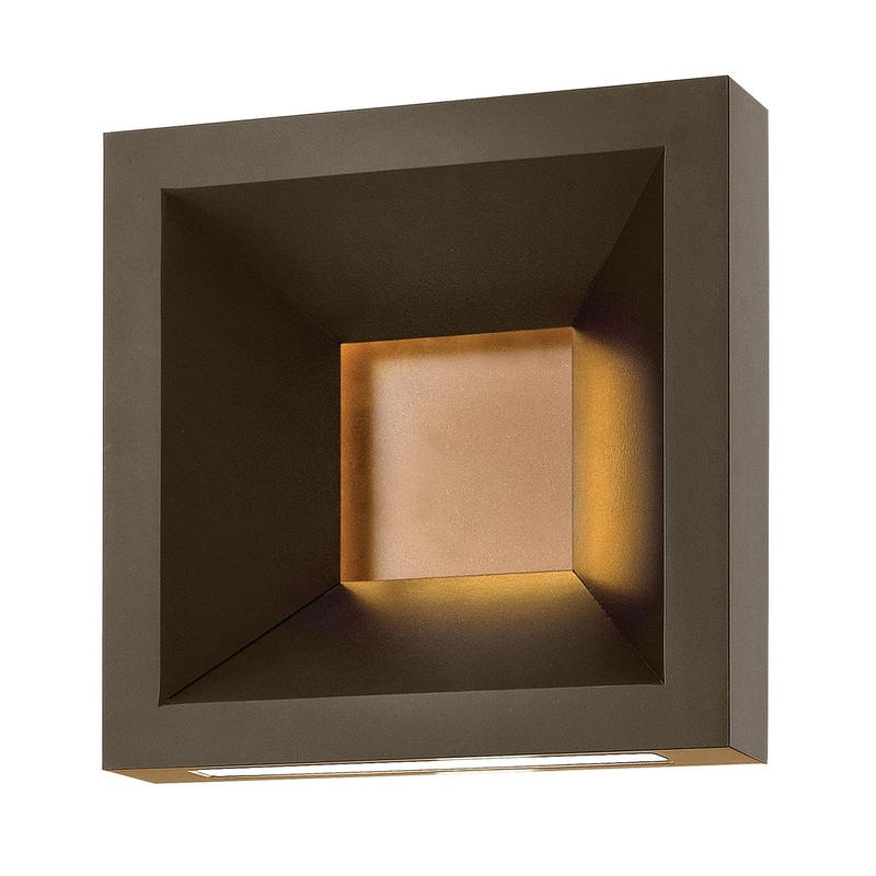 Plaza Outdoor Wall Mount in Bronze