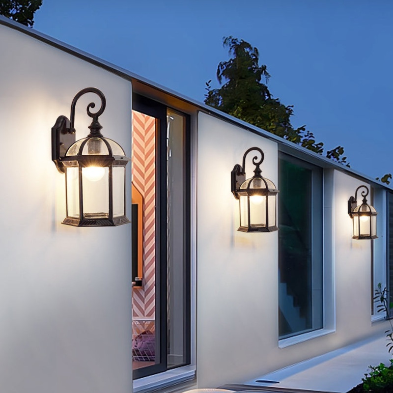 Traditional Vintage Hexagonal Castle Aluminum Glass 1-Light Outdoor Wall Sconce Lamp For Garden