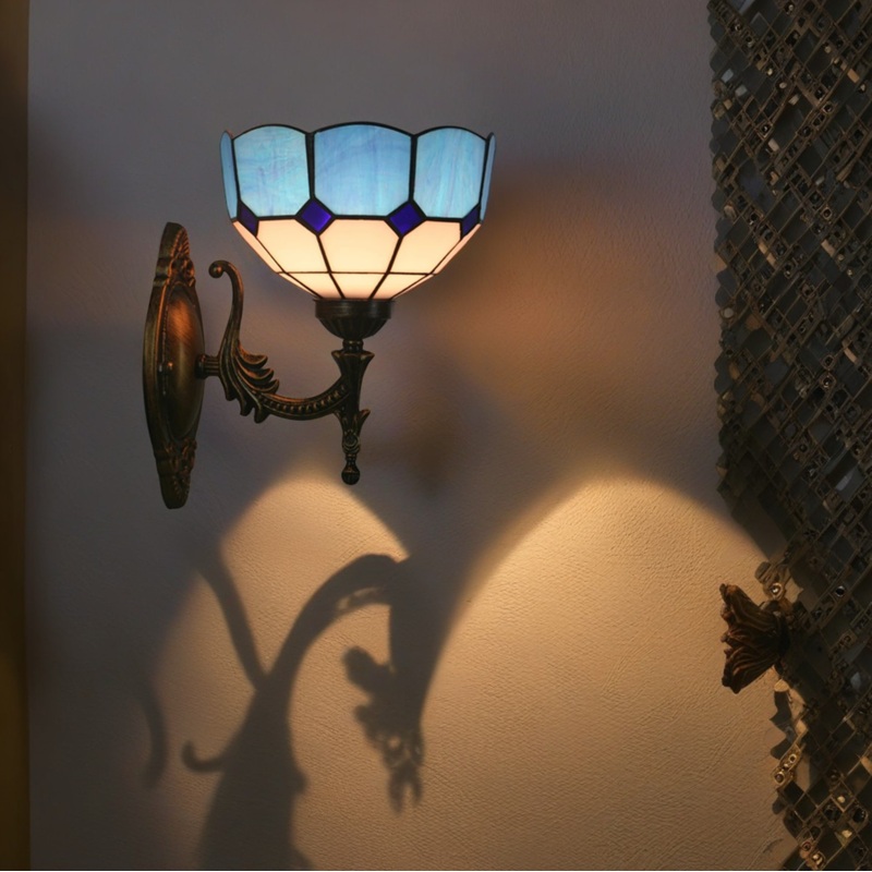 Traditional Tiffany Half Circle Hardware Glass 1-Light Wall Sconce Lamp For Bedroom