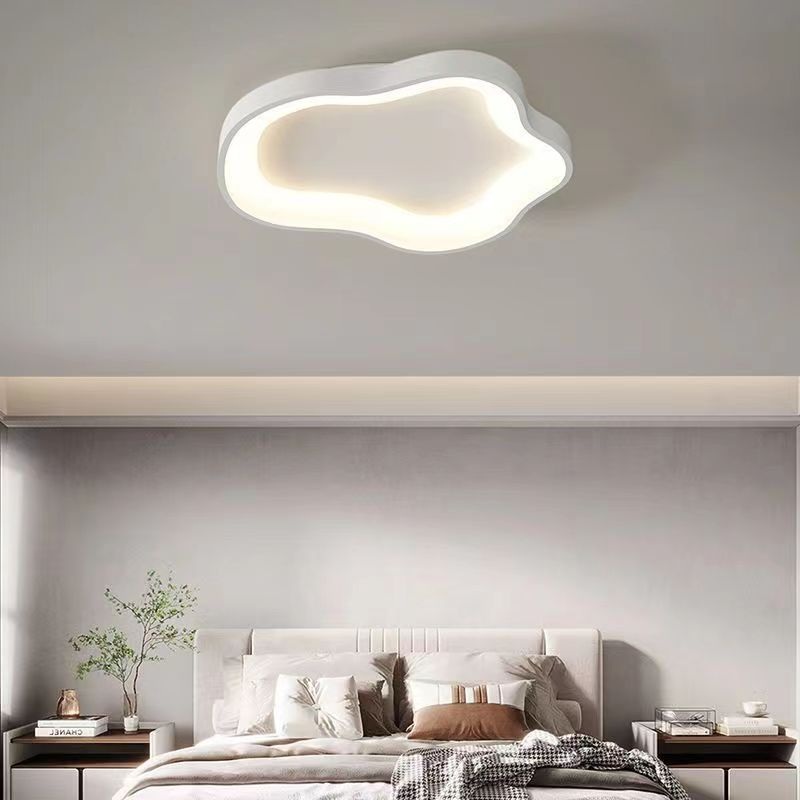 Contemporary Nordic Clouds-shape Iron Acrylic LED Flush Mount Ceiling Light For Living Room