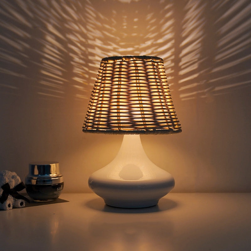 Contemporary Simplicity Rattan Weaving Shade Iron Vase Base USB LED Table Lamp For Bedroom
