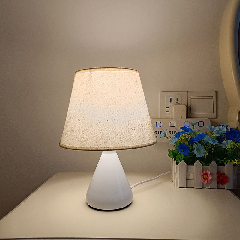 Modern Minimalist Round Table Tapered Iron Fabric 1-Light Table Lamp For Bedroom