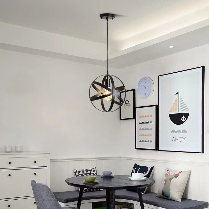 Traditional Vintage Globe Iron 1-Light Pendant Light For Living Room