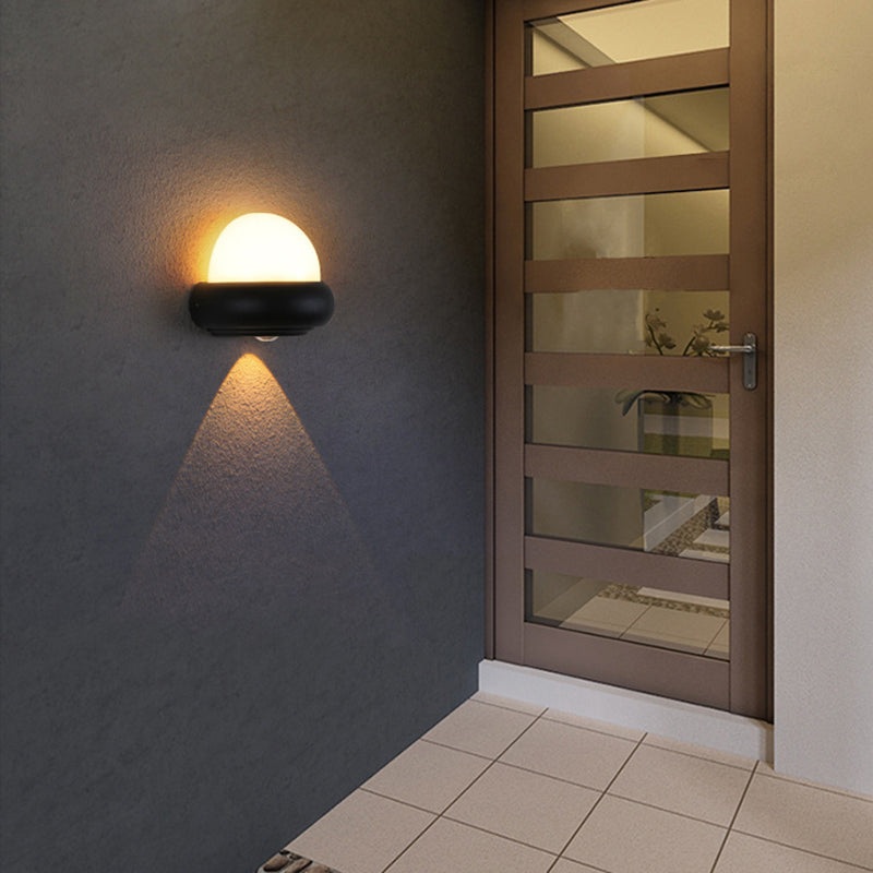 Modern Minimalist Round Aluminum LED Waterproof Wall Sconce Lamp For Outdoor Patio