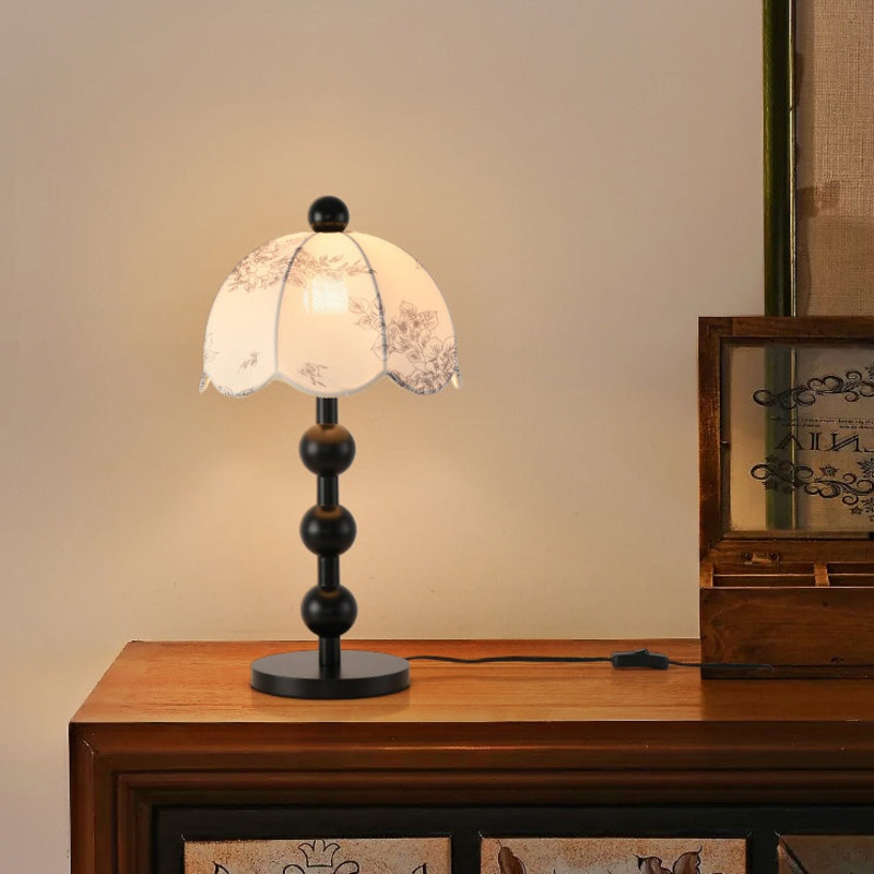 Modern Mid-century Leaves Print Umbrella Oak Fabric 1 - Light Table Lamp For Living Room