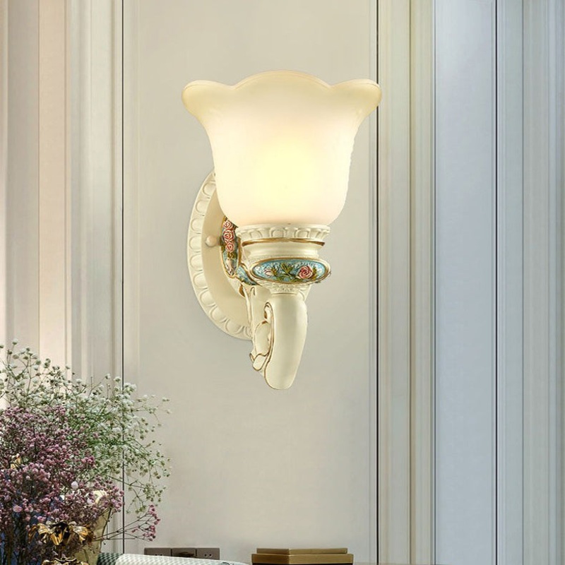 Traditional European Resin Glass Floral Carved 1-Light Wall Sconce Lamp For Bedside