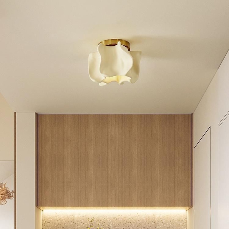 Traditional Japanese Curved Flower Disc Base Resin Metal 1-Light Semi-Flush Mount Ceiling Light For Living Room