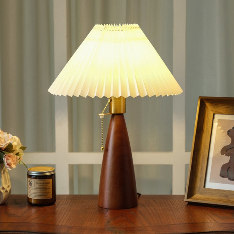 Traditional Vintage Mushroom Linen Imitation Sheepskin Wood 1-Light Table Lamp For Living Room