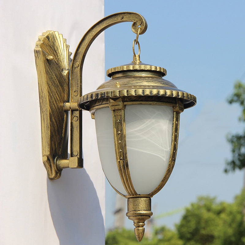 Traditional European Aluminum & Glass Patterned Lampshade Round Carved 1-Light Outdoor Wall Sconce Garden & Balcony