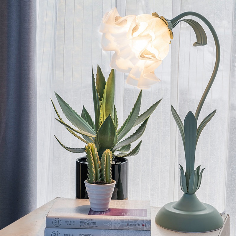 Traditional Rustic Floral Leaf Round Acrylic Iron 1-Light Table Lamp For Living Room