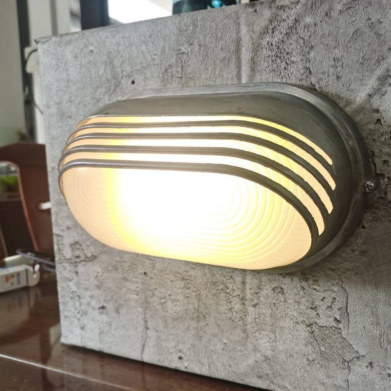 Contemporary Industrial Waterproof Aluminum Glass Frosted Oval Striped 1-Light Wall Sconce Lamp For Outdoor Patio